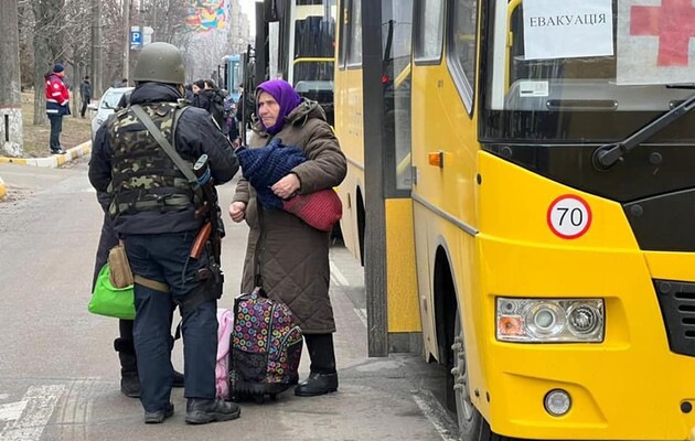 В Житомирскую область эвакуировали более 600 жителей Бородянки и Кичеево