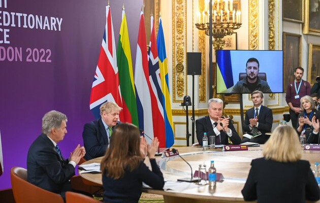 Премьер Британии пообещал Украине поддержку, чтобы помочь защититься от бомбардировок