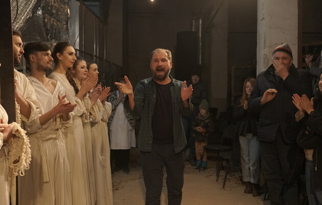 Франковцы играют спектакли в подвале театра