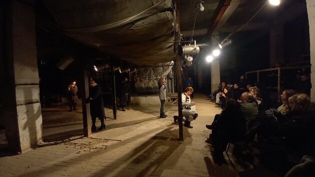 Украинские театры продолжают работать даже в бомбоубежищах