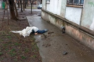 Військовим шляхом врятувати Маріуполь не вийде: Арестович пояснив ситуацію 