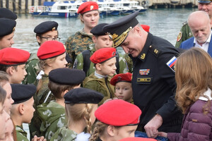 Підлітків із окупованого Криму можуть відправити на війну з Україною - ГУР