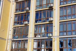 Кораблі РФ обстріляли житлові будинки в Одесі
