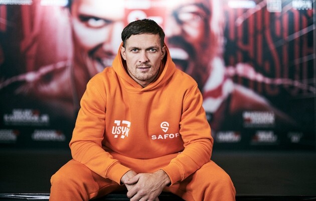 Усик захищатиме титули проти Джошуа