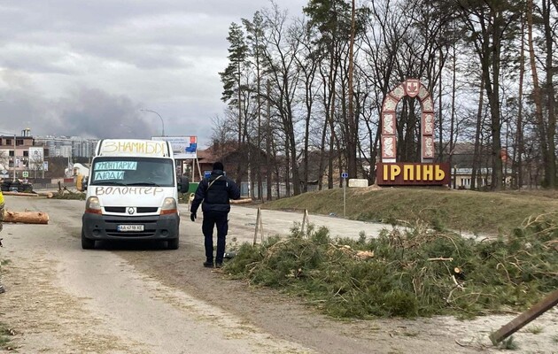 Украинские военные взяли в кольцо оккупированные Ирпень, Бучу и Гостомель