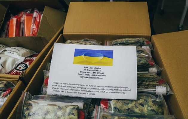 В нашу страну доставляют гуманитарную помощь из-за границы