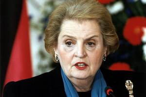Померла перша жінка-держсекретар США Мадлен Олбрайт