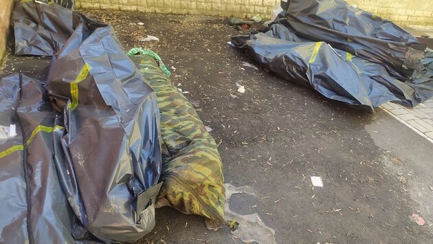 В Сумской области армия РФ не забирает тела своих погибших еще в первые дни войны