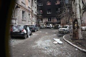 Оккупанты насильно вывозят жителей Мариуполя в Россию