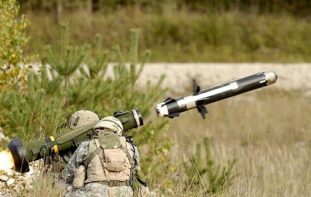 Украине ежедневно нужно 1 000 ракет для комплексов Javelin и Stinger – CNN