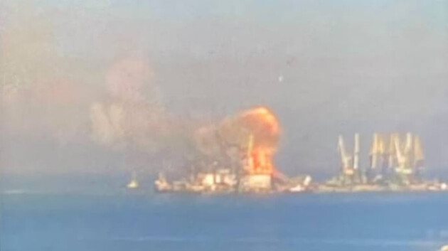 ВМС: Командиры десантных кораблей РФ в Бердянске оказались предателями Украины