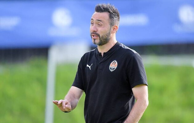 Де Дзерби покинул Украину, но планировал вернуться в страну после войны