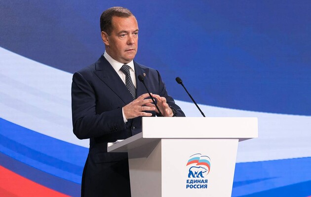 По версии Медведева, РФ может использовать ядерное оружие в четырех случаях