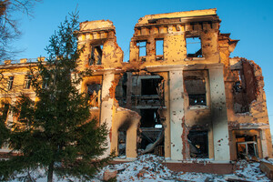 Российские оккупанты уже повредили более 730 учебных заведений