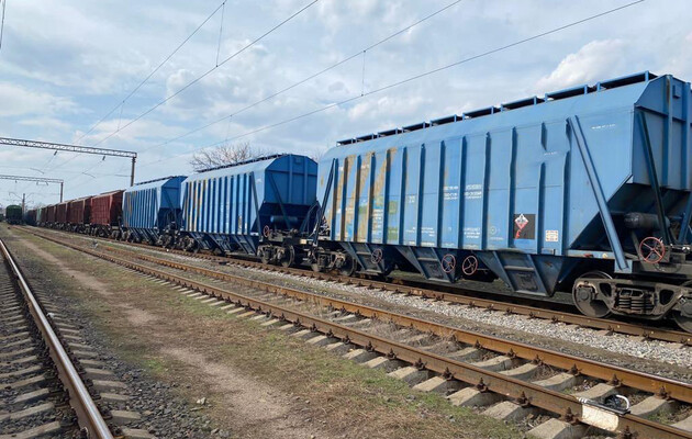 В Черкасской области планируют национализировать 400 российских и белорусских вагонов