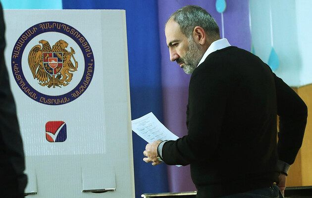 Премьер Пашинян опроверг данные о транзите через Армению наемников из Сирии