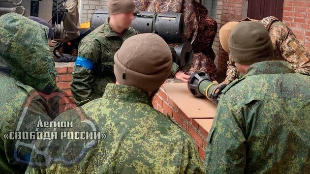 Брифинг российских военных, добровольно перешедших на сторону Украины: онлайн