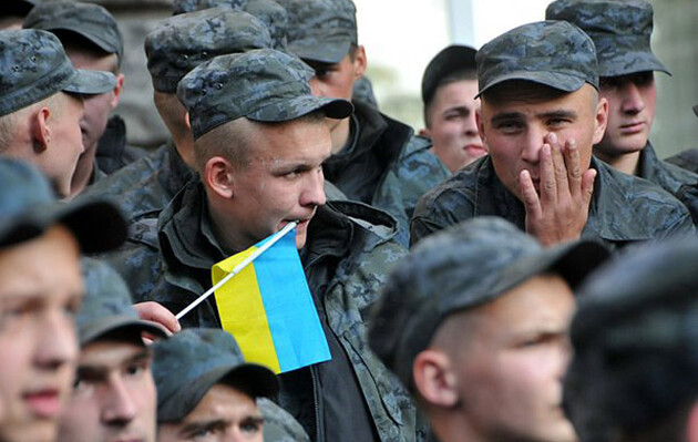 Юристы объяснили, где украинцам могут вручать повестки