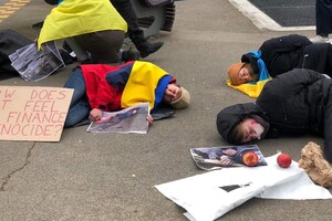 Я – Буча: в Брюсселе украинские протестующие требовали эмбарго на нефть и газ из РФ