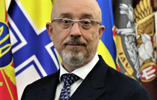 Министр обороны Украины призвал партнеров предоставить Украине оружие дальнего действия