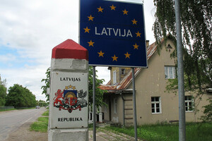 Латвия со вчера не пропустила более 150 грузовиков с номерами РФ и Беларуси