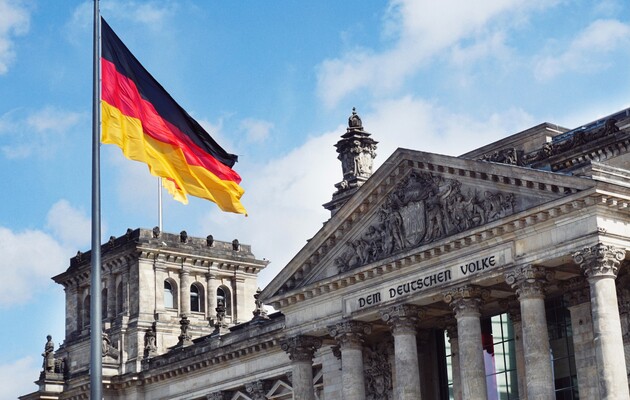 Миллиард для Киева: Германия наращивает бюджет военной помощи до 2 млрд евро