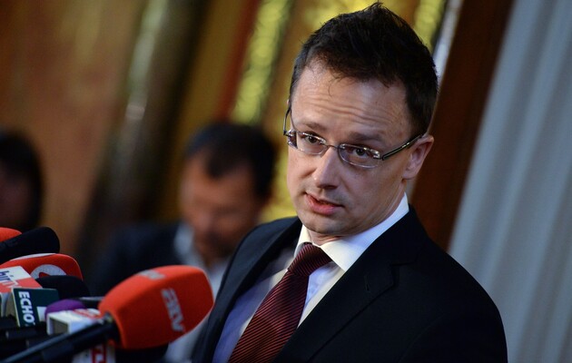 Угорщина не підтримає санкції ЄС проти нафти та газу із РФ – Сіярто