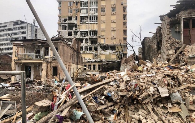 Оккупанты обстреливают жилые районы Харькова из систем залпового огня: трое погибших и 16 раненых