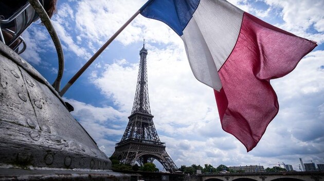 Франция предоставит Украине гарантии безопасности лишь после войны – Bloomberg