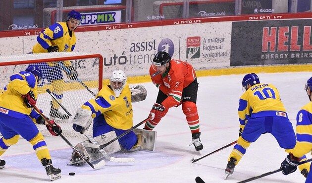 Украина забросила 11 шайб