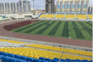 В России на стадионе демонтировали трибуны цвета флага Украины