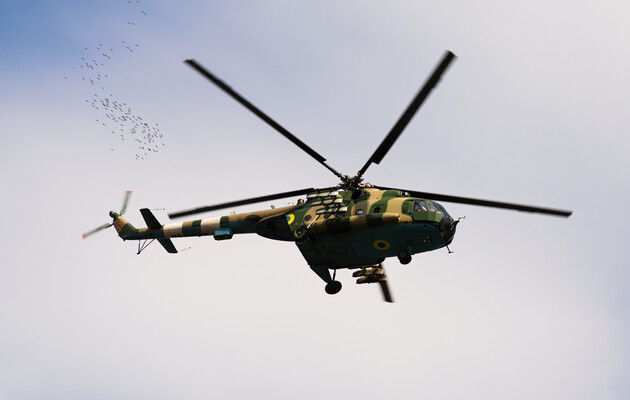Почему наши вертолеты в Африке, а не на войне с Россией?