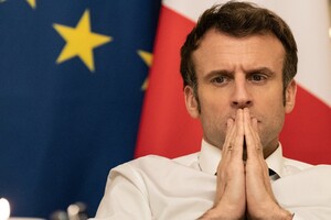 Макрон виграє президентські вибори у Франції — екзит-пол