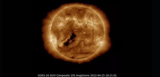 Двойная вспышка на Солнце вызвала проблемы со связью на Земле