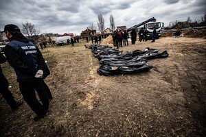 Прокуратура установила 10 военных РФ, причастных к зверствам в Буче