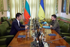 Премьер Болгарии после разговора с Зеленским: Мы готовы содействовать экспорту электроэнергии из Украины