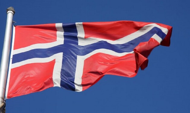 Норвегія закриває кордони й порти для російських вантажівок і кораблів