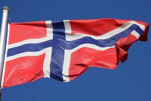 Норвегія закриває кордони й порти для російських вантажівок і кораблів