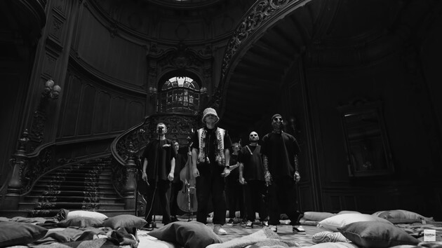 Kalush Orchestra зняли чорно-білий кліп на пісню для «Євробачення» у львівському Будинку вчених