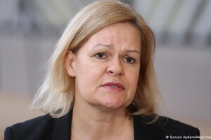 Министр внутренних дел ФРГ обвинила посольство России в Берлине в распространении дезинформации 