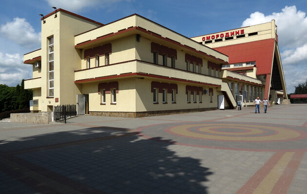 На вокзалі звільненого Тростянця виявили штаб і катівню російських військових