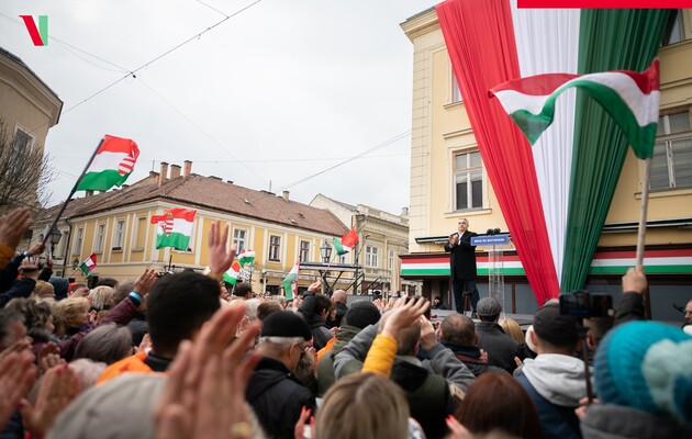 Прем’єр Угорщини назвав новий пакет санкцій ЄС проти Росії 