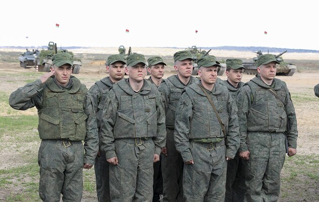 Росія продовжує надсилати на війну в Україну строковиків - розвідка
