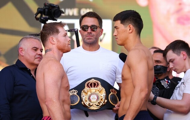 Альварес не сумел отобрать титул у Бивола