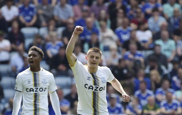 Миколенко помог "Эвертону" добыть победу на выезде