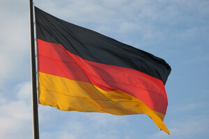 Германия постепенно возобновляет работу посольства в Киеве