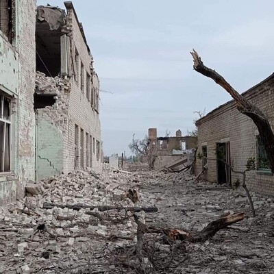 В результате артиллерийских обстрелов в Луганской области ранены четыре человека — глава ОВА
