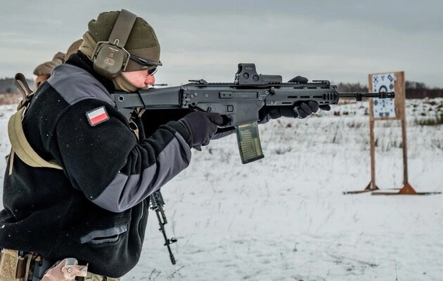 Бойцы ВСУ осваивают польские автоматы GROT - Украинская ассоциация владельцев оружия