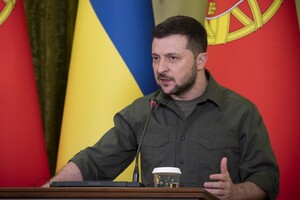 Зеленский не исключает военный путь разблокировки украинских портов