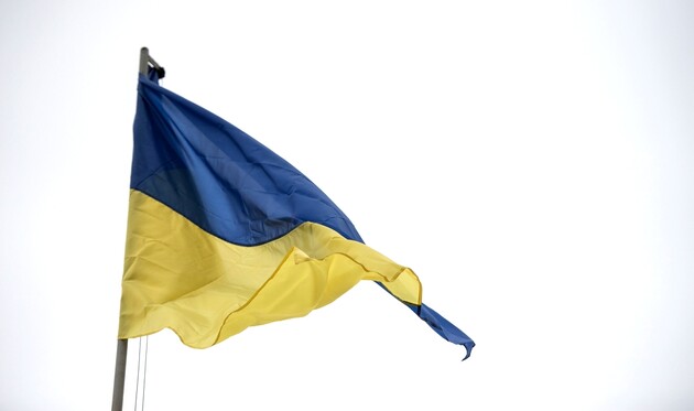 У Ризі чоловік побив юнака з українським прапором, зловмиснику загрожує до 5 років ув'язнення